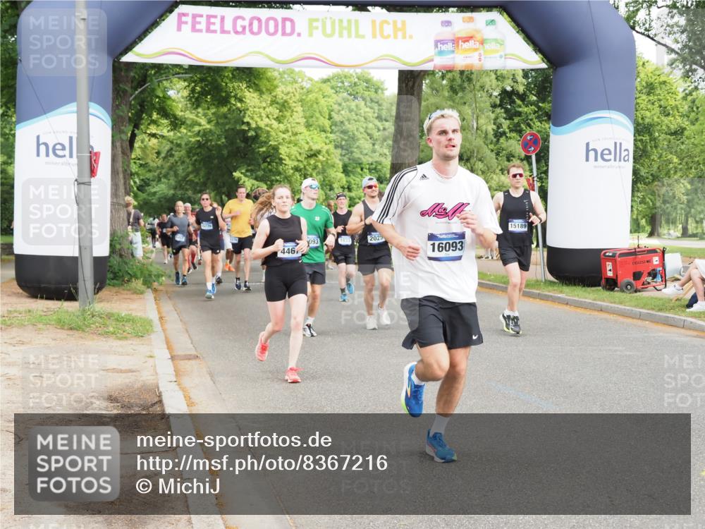 29.06.2025 - hella hamburg halbmarathon MichiJ http://msf.ph/oto/8367216 29.06.2025 10:44:08 Zwischen KM18-KM19 1715, 1719, 2025, 2883, 3093, 4467, 9577, 15189, 16093, 17160 meine-sportfotos.de