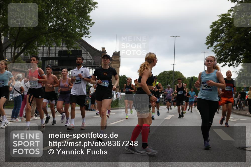 29.06.2025 - hella hamburg halbmarathon Yannick Fuchs http://msf.ph/oto/8367248 29.06.2025 10:53:25 20KM 2348, 2584, 2780, 2957, 2978, 3114, 3279, 3425, 3983, 4088, 4592, 4796, 5885, 6087, 6220, 6438, 7031, 7223, 7287, 10488, 10587, 10759, 10896, 10943, 11018, 11757, 11935, 11938, 12206, 12261, 12564, 12633, 12736, 12779, 12862, 13583, 13706, 13761, 14567, 14732, 14902, 14928, 14965, 15232, 15284, 15785, 16227, 16341, 16754, 16910, 16915, 16980, 17176, 17304, 17503, 17630, 18467, 18485, 18716, 18855, 19015, 19160 meine-sportfotos.de
