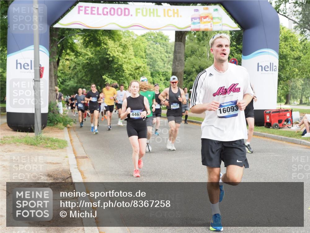 29.06.2025 - hella hamburg halbmarathon MichiJ http://msf.ph/oto/8367258 29.06.2025 10:44:09 Zwischen KM18-KM19 1715, 1719, 1833, 2025, 3093, 4467, 9577, 13376, 15189, 16093, 17160 meine-sportfotos.de