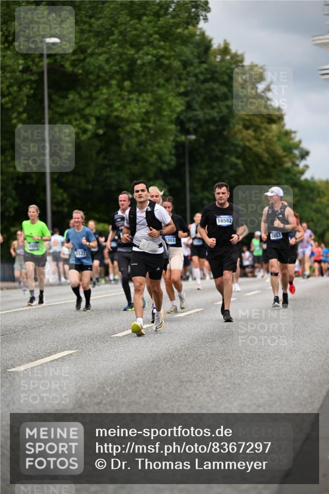 29.06.2025 - hella hamburg halbmarathon Dr. Thomas Lammeyer http://msf.ph/oto/8367297 29.06.2025 10:41:53 Kennedybrücke 1337, 1339, 1475, 1799, 2016, 2031, 2480, 2853, 4442, 4618, 4762, 5139, 5522, 5523, 5640, 6243, 6821, 6955, 7085, 7124, 7321, 7544, 8499, 8811, 8843, 8985, 9288, 9894, 10159, 10506, 10836, 10919 meine-sportfotos.de