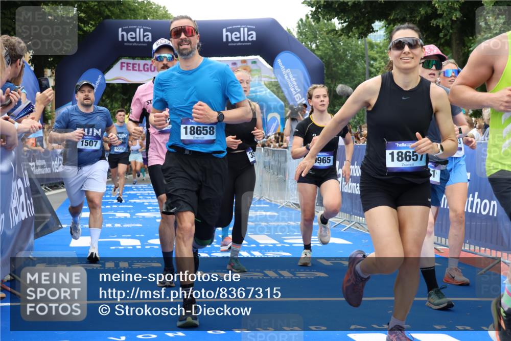 29.06.2025 - hella hamburg halbmarathon Strokosch-Dieckow http://msf.ph/oto/8367315 29.06.2025 10:50:06 Ziel 1119, 1216, 1321, 1507, 2020, 3296, 3562, 7100, 7176, 7657, 8313, 9031, 9213, 9303, 9965, 10371, 11607, 12203, 12235, 12271, 13225, 13282, 13758, 14257, 15620, 16403, 18228, 18657, 18658, 18884, 19112 meine-sportfotos.de