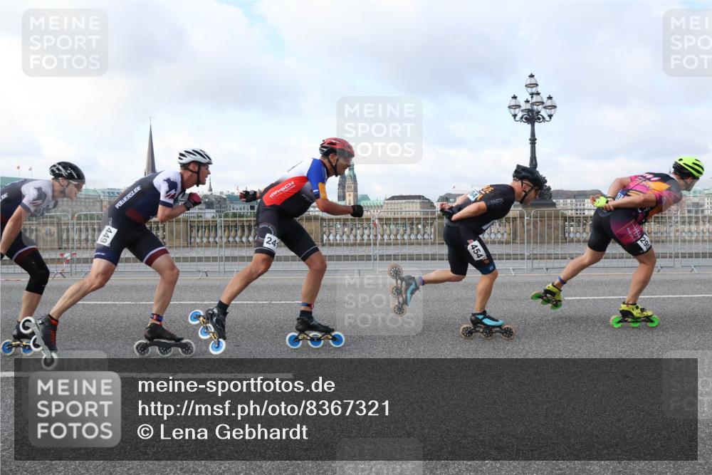 29.06.2025 - hella hamburg halbmarathon Lena Gebhardt http://msf.ph/oto/8367321 29.06.2025 08:49:28 Lombardsbrücke 449, 24, 454, 290 meine-sportfotos.de