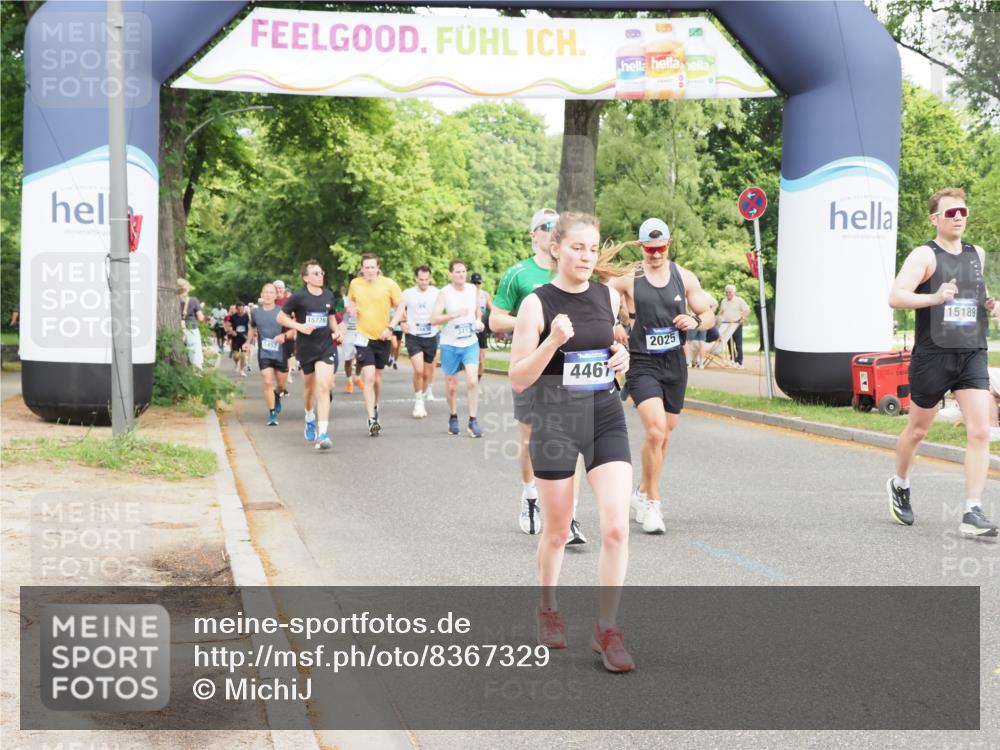 29.06.2025 - hella hamburg halbmarathon MichiJ http://msf.ph/oto/8367329 29.06.2025 10:44:09 Zwischen KM18-KM19 1715, 1719, 1833, 2025, 3093, 4467, 9577, 13376, 15189, 16093, 17160 meine-sportfotos.de