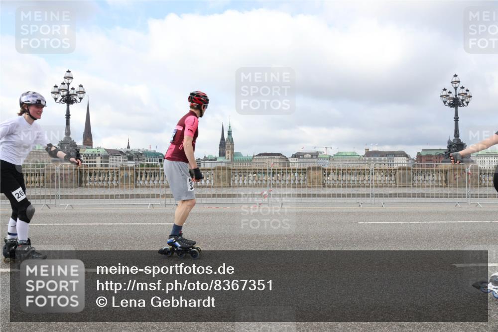29.06.2025 - hella hamburg halbmarathon Lena Gebhardt http://msf.ph/oto/8367351 29.06.2025 09:10:54 Lombardsbrücke 26 meine-sportfotos.de
