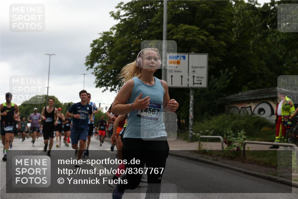 29.06.2025 - hella hamburg halbmarathon Yannick Fuchs http://msf.ph/oto/8367767 29.06.2025 10:53:26 20KM 2348, 2584, 2780, 2957, 2978, 3114, 3279, 3425, 3983, 4088, 4238, 4592, 4796, 5885, 6087, 6220, 6438, 7031, 7223, 7287, 9985, 10488, 10587, 10759, 10896, 10943, 11018, 11757, 11935, 11938, 12206, 12261, 12564, 12736, 12779, 12862, 13583, 13706, 13761, 14567, 14732, 14902, 14928, 14965, 15232, 15284, 15785, 16227, 16341, 16754, 16910, 16915, 16980, 17176, 17304, 17503, 17630, 18467, 18485, 18716, 18855, 19015, 19160 meine-sportfotos.de