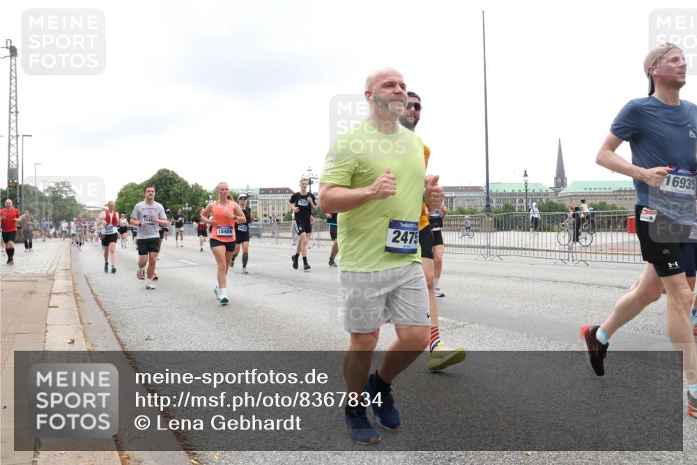 29.06.2025 - hella hamburg halbmarathon Lena Gebhardt http://msf.ph/oto/8367834 29.06.2025 10:48:40 Lombardsbrücke 1245, 15489, 16701, 2475, 16935, 1, 1142, 1167, 1584, 1645, 2037, 2160, 2195, 2418, 2437, 2438, 2475, 2627, 2716, 2756, 2792, 2909, 3215, 3224, 3320, 3504, 3661, 3933, 4588, 5010, 5479, 5480, 5585, 5781, 6015, 6143, 6437, 7062, 7203, 7532, 7947, 7948, 8461, 8719, 8760, 8948, 9552, 9775, 9787, 9921, 10059, 10145, 10204, 10366, 10524, 10654, 10656, 11364, 11365, 13814, 13845, 15715, 16498, 16499, 16701 meine-sportfotos.de