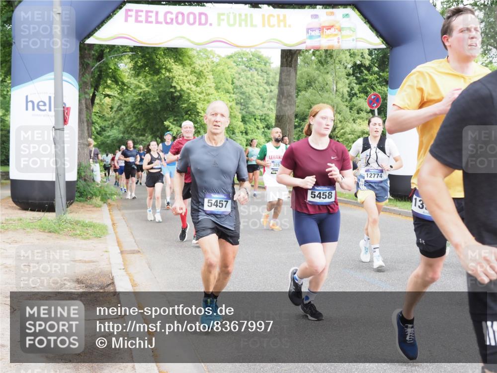 29.06.2025 - hella hamburg halbmarathon MichiJ http://msf.ph/oto/8367997 29.06.2025 10:44:14 Zwischen KM18-KM19 1200, 1715, 1833, 2025, 2488, 3093, 3413, 3859, 4426, 4467, 5457, 5458, 5728, 12774, 13376, 15189, 15584, 15726, 16830, 17769, 18966 meine-sportfotos.de