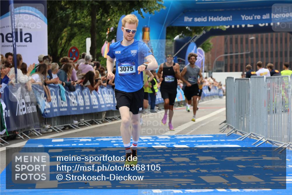 29.06.2025 - hella hamburg halbmarathon Strokosch-Dieckow http://msf.ph/oto/8368105 29.06.2025 10:28:16 Ziel 3075, 7389, 12529, 14140, 16711 meine-sportfotos.de