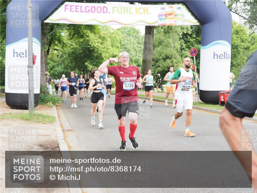29.06.2025 - hella hamburg halbmarathon MichiJ http://msf.ph/oto/8368174 29.06.2025 10:44:15 Zwischen KM18-KM19 1200, 1833, 2025, 2488, 3093, 3413, 3859, 4426, 5015, 5457, 5458, 5728, 12773, 12774, 13376, 15189, 15584, 15726, 16830, 17769, 18966 meine-sportfotos.de
