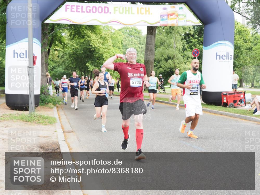 29.06.2025 - hella hamburg halbmarathon MichiJ http://msf.ph/oto/8368180 29.06.2025 10:44:15 Zwischen KM18-KM19 1200, 1833, 2025, 2488, 3093, 3413, 3859, 4426, 5015, 5457, 5458, 5728, 12773, 12774, 13376, 15189, 15584, 15726, 16830, 17769, 18966 meine-sportfotos.de