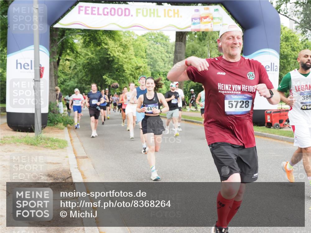 29.06.2025 - hella hamburg halbmarathon MichiJ http://msf.ph/oto/8368264 29.06.2025 10:44:16 Zwischen KM18-KM19 1200, 1833, 2025, 2488, 3413, 3859, 4426, 5015, 5134, 5457, 5458, 5728, 12773, 12774, 13376, 15110, 15584, 15726, 16830, 17769, 18966 meine-sportfotos.de
