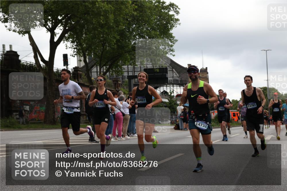 29.06.2025 - hella hamburg halbmarathon Yannick Fuchs http://msf.ph/oto/8368276 29.06.2025 10:53:28 20KM 2348, 2780, 3114, 3279, 3425, 3983, 4088, 4238, 4796, 4986, 5885, 6087, 6220, 6438, 7031, 7223, 7287, 8030, 8807, 9985, 10488, 10587, 10896, 10943, 11018, 11114, 11757, 11935, 11938, 12206, 12261, 12564, 12736, 12779, 12862, 13583, 13706, 13761, 14567, 14732, 14902, 14928, 14965, 15232, 15284, 15785, 16227, 16530, 16754, 16910, 16915, 16980, 17176, 17304, 17503, 17630, 18467, 18485, 18716, 18855, 19015, 19160 meine-sportfotos.de