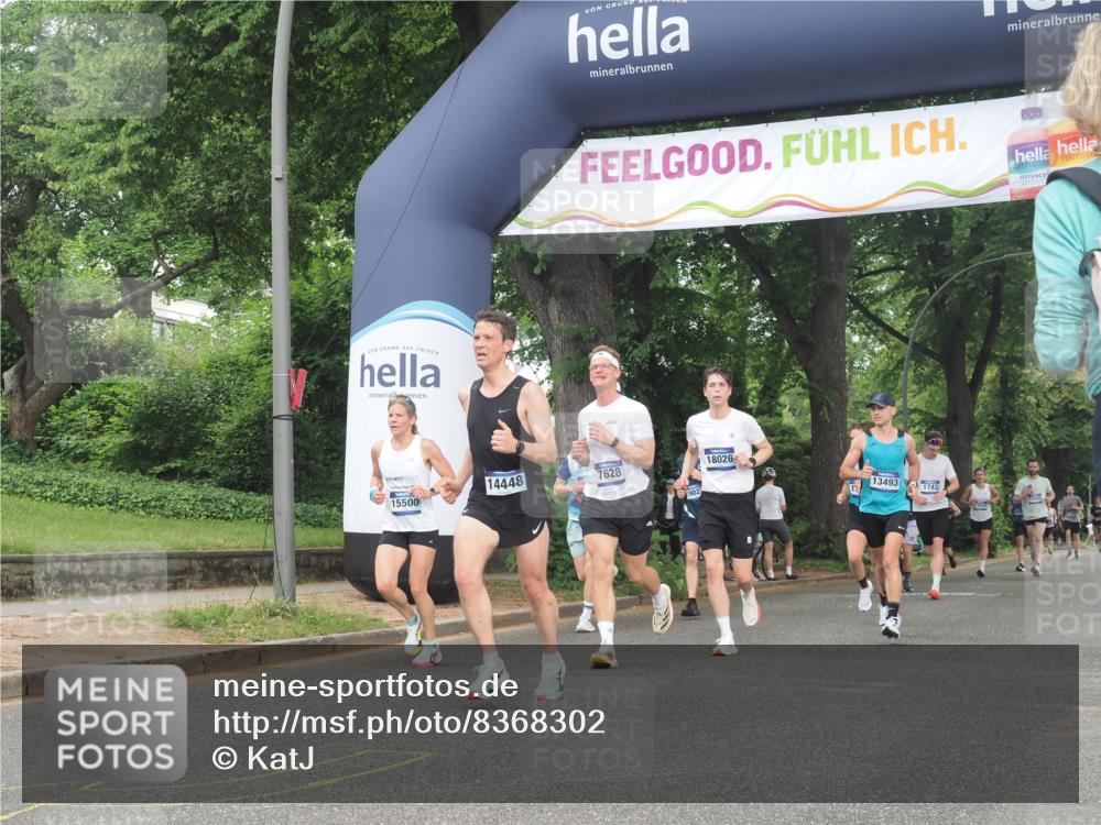29.06.2025 - hella hamburg halbmarathon KatJ http://msf.ph/oto/8368302 29.06.2025 10:23:17 Zwischen KM18-KM19 5550, 7628, 7901 meine-sportfotos.de