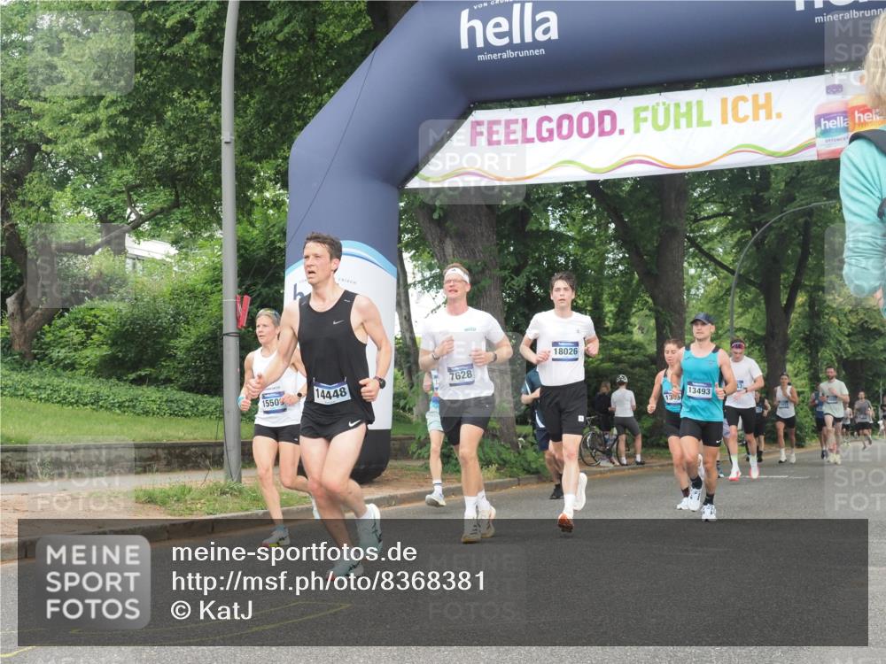 29.06.2025 - hella hamburg halbmarathon KatJ http://msf.ph/oto/8368381 29.06.2025 10:23:18 Zwischen KM18-KM19 5550, 7628 meine-sportfotos.de