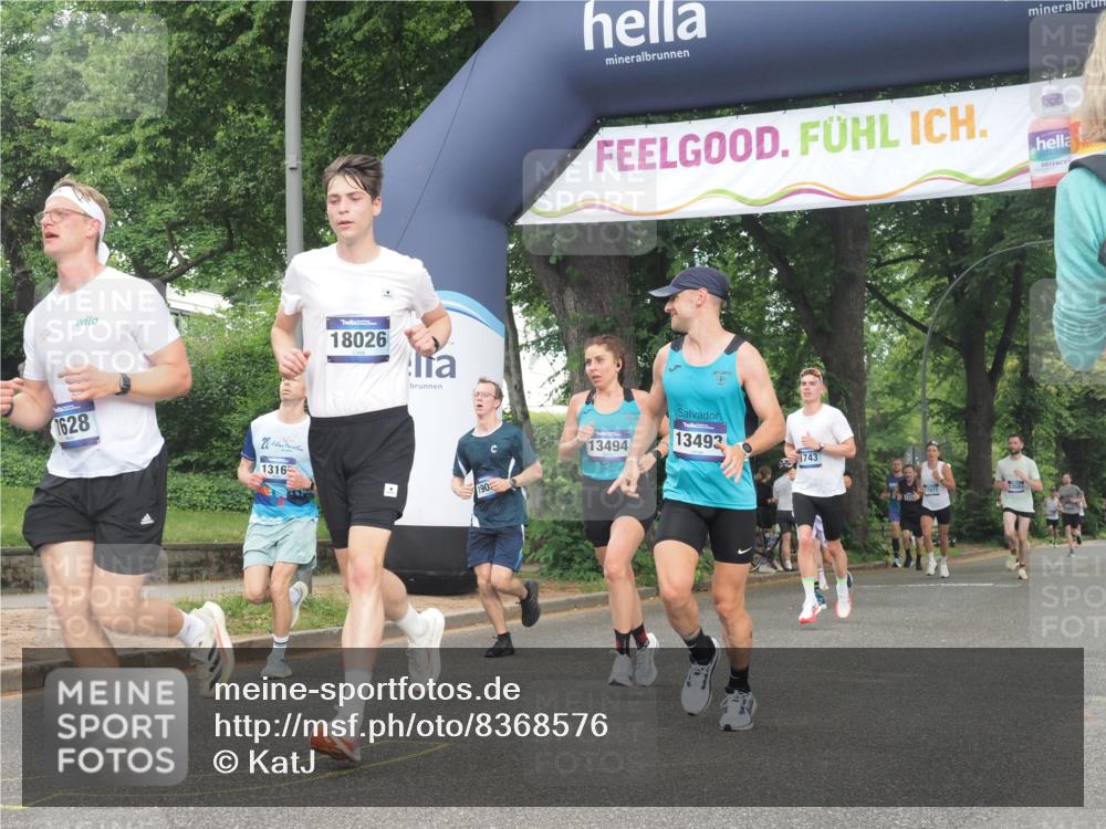 29.06.2025 - hella hamburg halbmarathon KatJ http://msf.ph/oto/8368576 29.06.2025 10:23:19 Zwischen KM18-KM19 1743, 5550, 7628 meine-sportfotos.de
