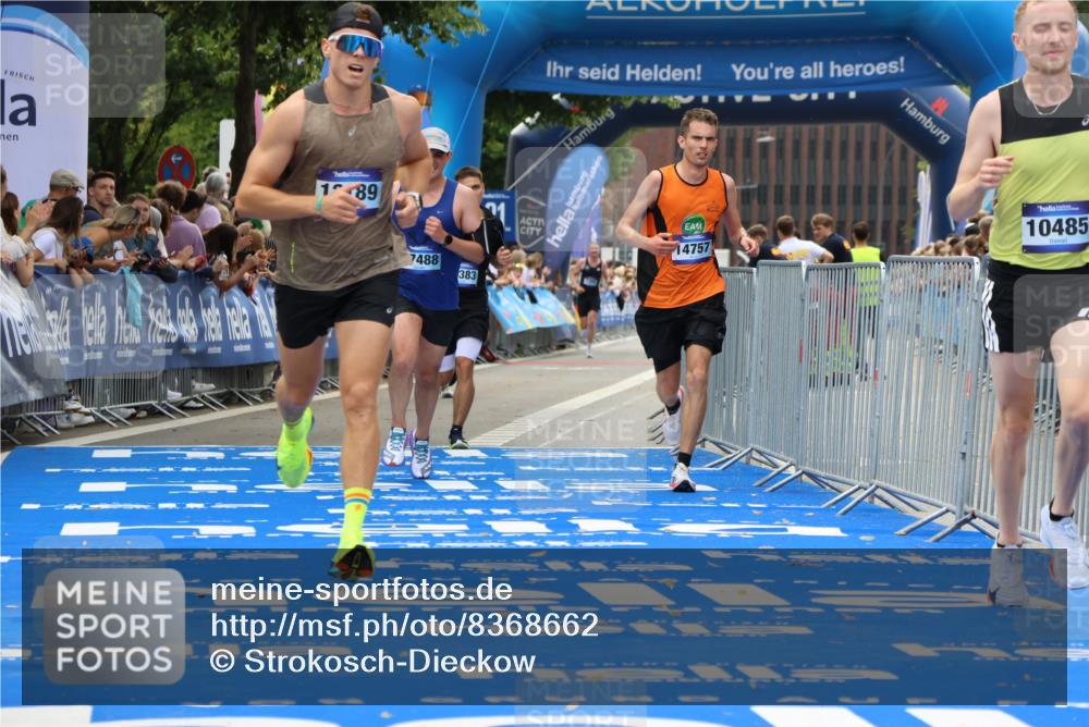 29.06.2025 - hella hamburg halbmarathon Strokosch-Dieckow http://msf.ph/oto/8368662 29.06.2025 10:27:58 Ziel 10106, 10485, 12189, 13383, 14757, 15883, 16377, 17488 meine-sportfotos.de