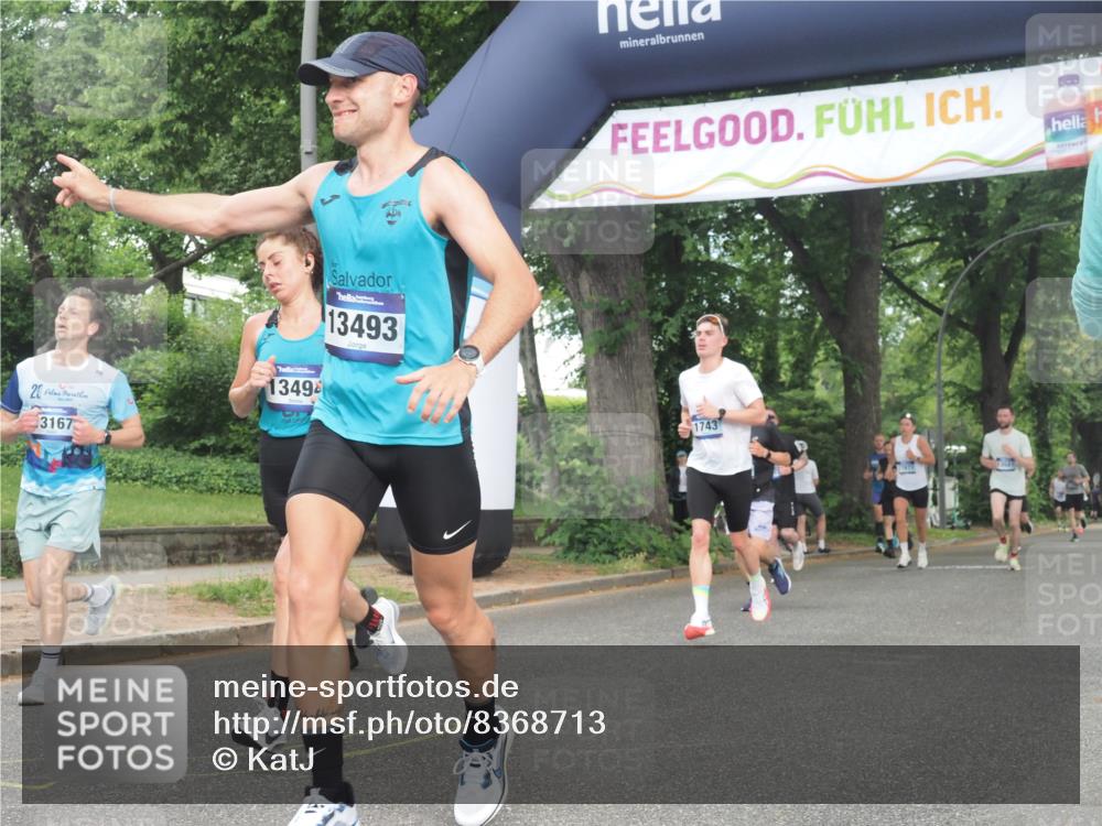29.06.2025 - hella hamburg halbmarathon KatJ http://msf.ph/oto/8368713 29.06.2025 10:23:20 Zwischen KM18-KM19 1743, 5550, 7628 meine-sportfotos.de