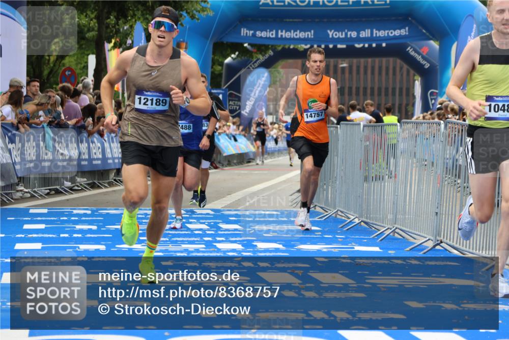 29.06.2025 - hella hamburg halbmarathon Strokosch-Dieckow http://msf.ph/oto/8368757 29.06.2025 10:27:58 Ziel 10106, 10485, 12189, 13383, 14757, 15883, 16377, 17488 meine-sportfotos.de