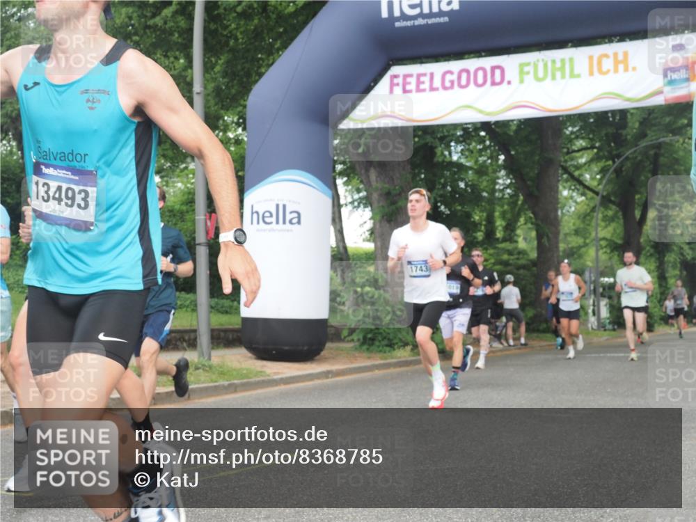 29.06.2025 - hella hamburg halbmarathon KatJ http://msf.ph/oto/8368785 29.06.2025 10:23:20 Zwischen KM18-KM19 1743, 5550, 7628 meine-sportfotos.de