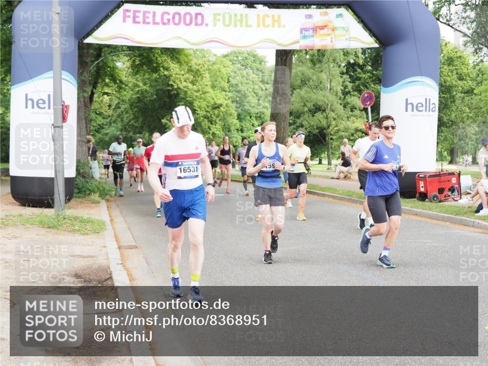 29.06.2025 - hella hamburg halbmarathon MichiJ http://msf.ph/oto/8368951 29.06.2025 10:44:21 Zwischen KM18-KM19 1200, 3859, 4426, 5015, 5134, 5391, 5457, 5728, 6892, 7159, 11645, 12773, 15110, 15220, 16418, 16531, 16909, 17405, 17848 meine-sportfotos.de