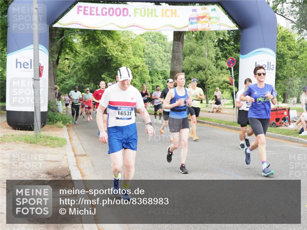 29.06.2025 - hella hamburg halbmarathon MichiJ http://msf.ph/oto/8368983 29.06.2025 10:44:21 Zwischen KM18-KM19 1200, 3859, 4426, 5015, 5134, 5391, 5457, 5728, 6892, 7159, 11645, 12773, 15110, 15220, 16418, 16531, 16909, 17405, 17848 meine-sportfotos.de