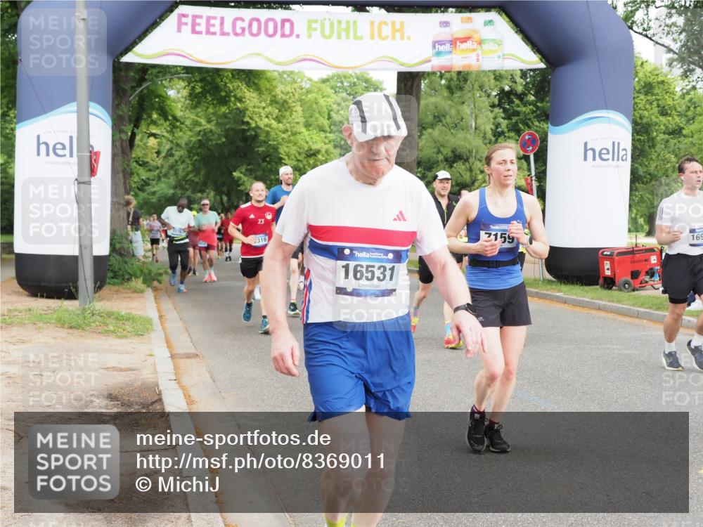 29.06.2025 - hella hamburg halbmarathon MichiJ http://msf.ph/oto/8369011 29.06.2025 10:44:21 Zwischen KM18-KM19 1200, 3859, 4426, 5015, 5134, 5391, 5457, 5728, 6892, 7159, 11645, 12773, 15110, 15220, 16418, 16531, 16909, 17405, 17848 meine-sportfotos.de