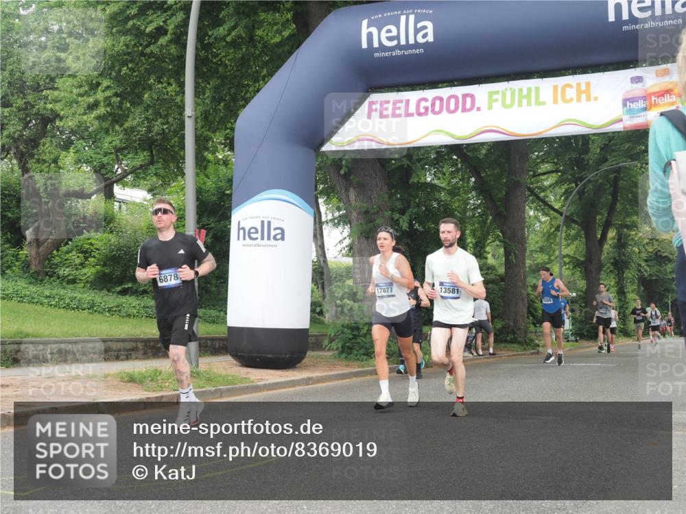 29.06.2025 - hella hamburg halbmarathon KatJ http://msf.ph/oto/8369019 29.06.2025 10:23:22 Zwischen KM18-KM19 1743, 7628 meine-sportfotos.de
