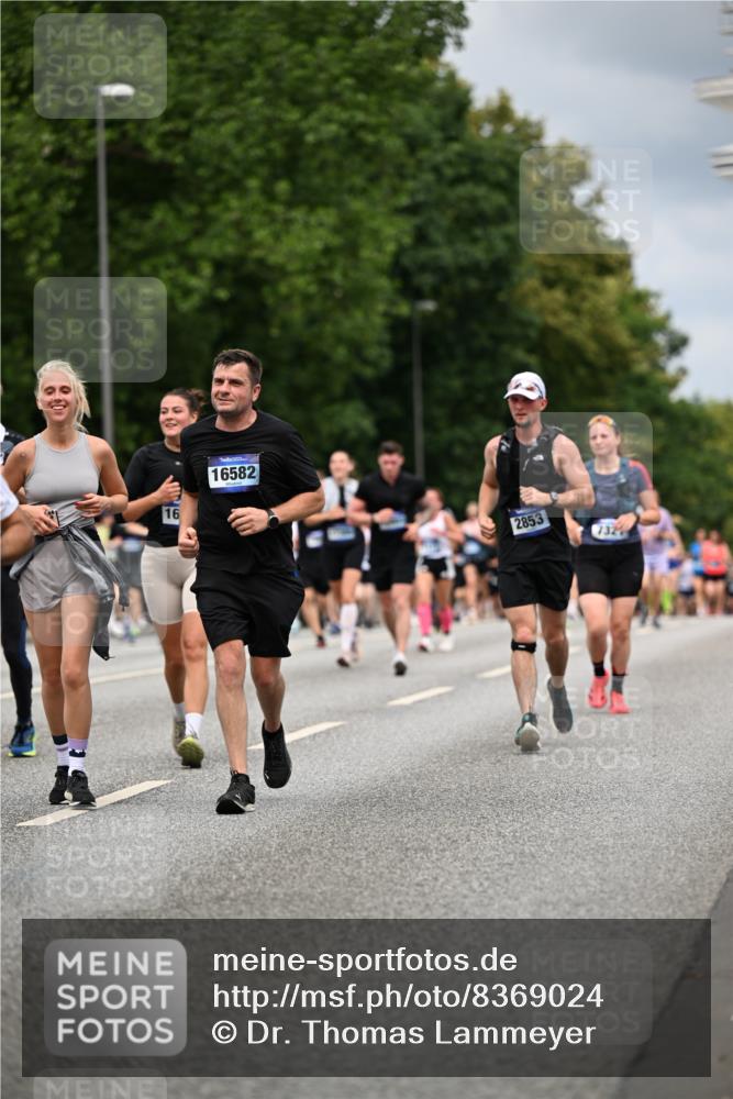 29.06.2025 - hella hamburg halbmarathon Dr. Thomas Lammeyer http://msf.ph/oto/8369024 29.06.2025 10:41:56 Kennedybrücke 1337, 1475, 1799, 1985, 2016, 2031, 2480, 2853, 4442, 4762, 5139, 5522, 5523, 6697, 6955, 7085, 7124, 7321, 7544, 7629, 8499, 8811, 8843, 8985, 9288, 9894, 10025, 10159, 10506, 10836 meine-sportfotos.de