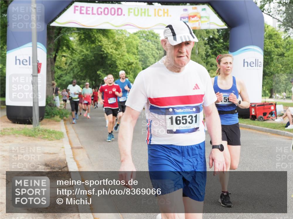 29.06.2025 - hella hamburg halbmarathon MichiJ http://msf.ph/oto/8369066 29.06.2025 10:44:22 Zwischen KM18-KM19 1200, 3575, 4632, 5015, 5134, 5391, 5728, 6892, 7159, 9316, 11645, 12773, 15110, 15220, 16418, 16531, 16909, 17405, 17848, 18180 meine-sportfotos.de