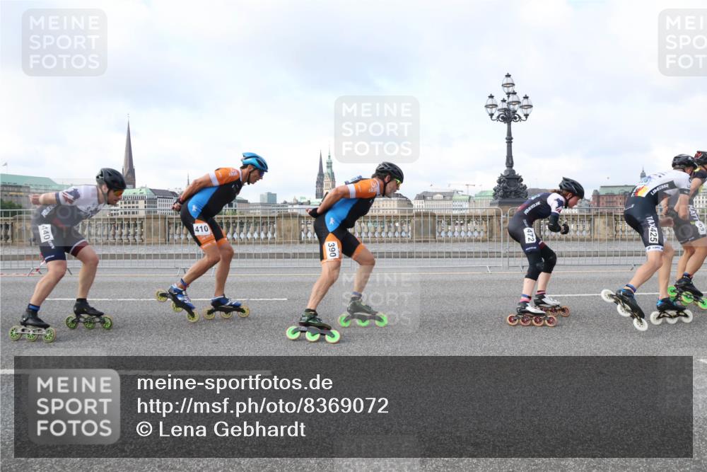 29.06.2025 - hella hamburg halbmarathon Lena Gebhardt http://msf.ph/oto/8369072 29.06.2025 08:50:03 Lombardsbrücke 440, 390, 472, 425, 93 meine-sportfotos.de