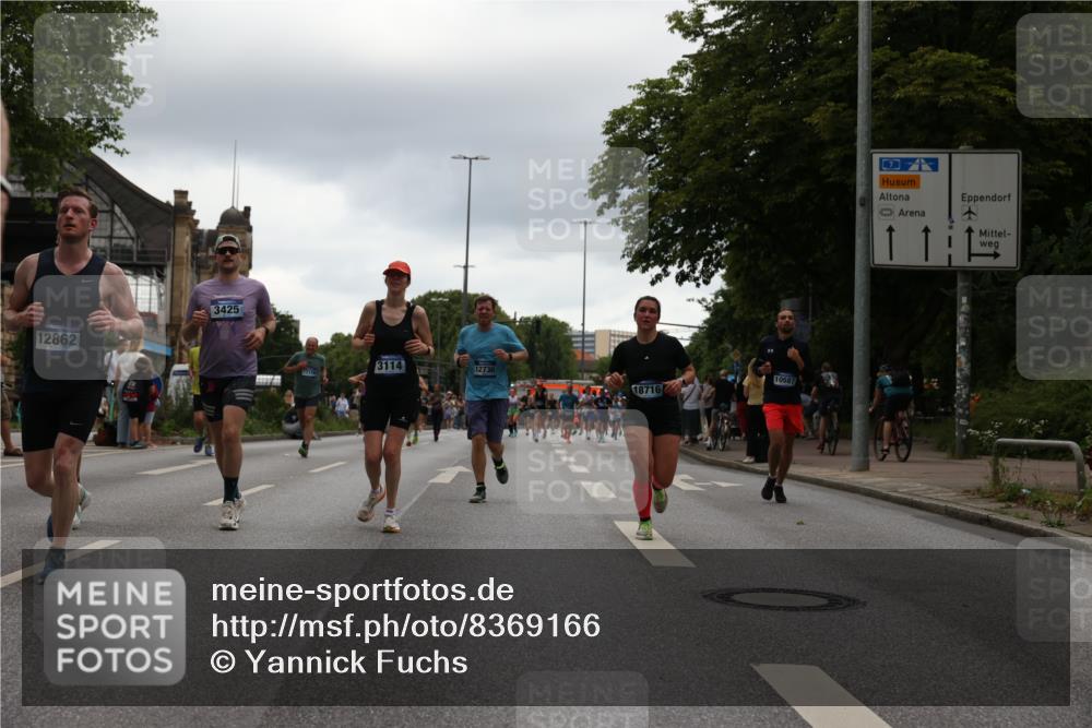 29.06.2025 - hella hamburg halbmarathon Yannick Fuchs http://msf.ph/oto/8369166 29.06.2025 10:53:30 20KM 2348, 2780, 3114, 3279, 3425, 4238, 4796, 4986, 5885, 6087, 6220, 6438, 7031, 7287, 8030, 8326, 8481, 8807, 9985, 10488, 10587, 10896, 11018, 11114, 11757, 11935, 11938, 12206, 12261, 12564, 12736, 12779, 12862, 13583, 13706, 13761, 14567, 14732, 14902, 14928, 14965, 15232, 15284, 15785, 15914, 16227, 16530, 16754, 16910, 16915, 16980, 17176, 17304, 17503, 17630, 18467, 18485, 18716, 18855, 19015, 19160 meine-sportfotos.de