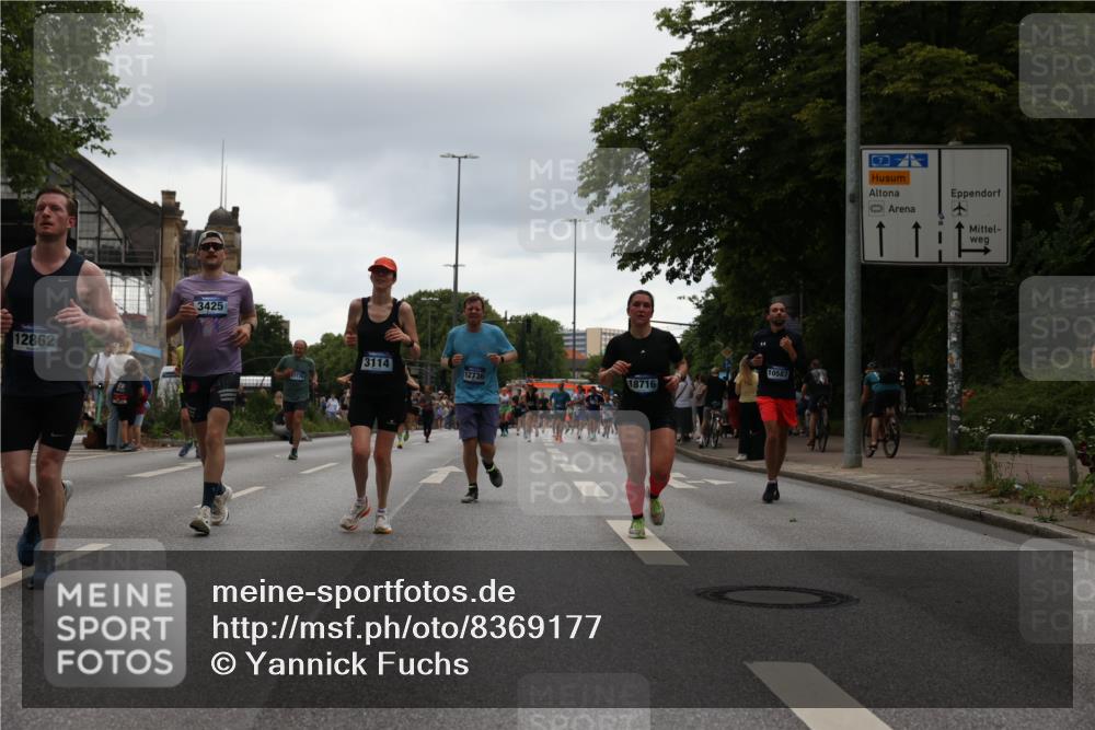 29.06.2025 - hella hamburg halbmarathon Yannick Fuchs http://msf.ph/oto/8369177 29.06.2025 10:53:30 20KM 2348, 2780, 3114, 3279, 3425, 4238, 4796, 4986, 5885, 6087, 6220, 6438, 7031, 7287, 8030, 8326, 8481, 8807, 9985, 10488, 10587, 10896, 11018, 11114, 11757, 11935, 11938, 12206, 12261, 12564, 12736, 12779, 12862, 13583, 13706, 13761, 14567, 14732, 14902, 14928, 14965, 15232, 15284, 15785, 15914, 16227, 16530, 16754, 16910, 16915, 16980, 17176, 17304, 17503, 17630, 18467, 18485, 18716, 18855, 19015, 19160 meine-sportfotos.de