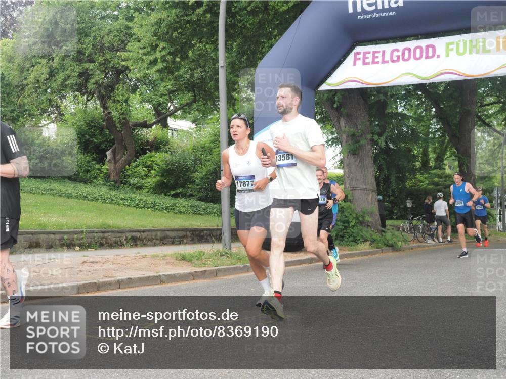 29.06.2025 - hella hamburg halbmarathon KatJ http://msf.ph/oto/8369190 29.06.2025 10:23:23 Zwischen KM18-KM19 1743, 7628 meine-sportfotos.de