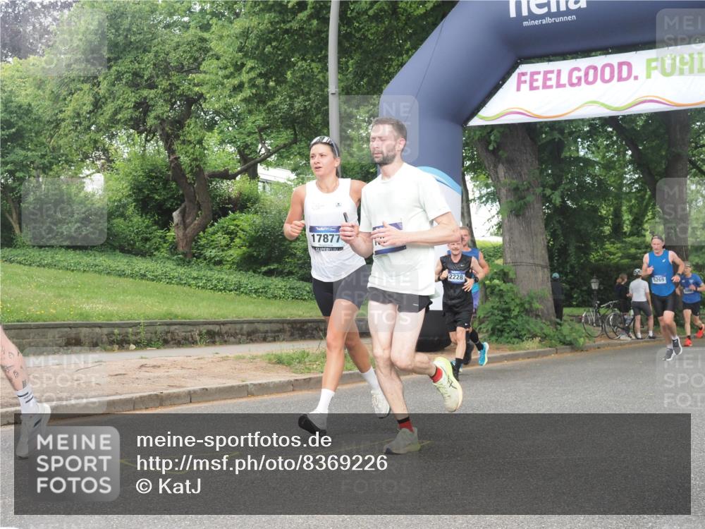 29.06.2025 - hella hamburg halbmarathon KatJ http://msf.ph/oto/8369226 29.06.2025 10:23:24 Zwischen KM18-KM19 1743, 5269, 7628 meine-sportfotos.de
