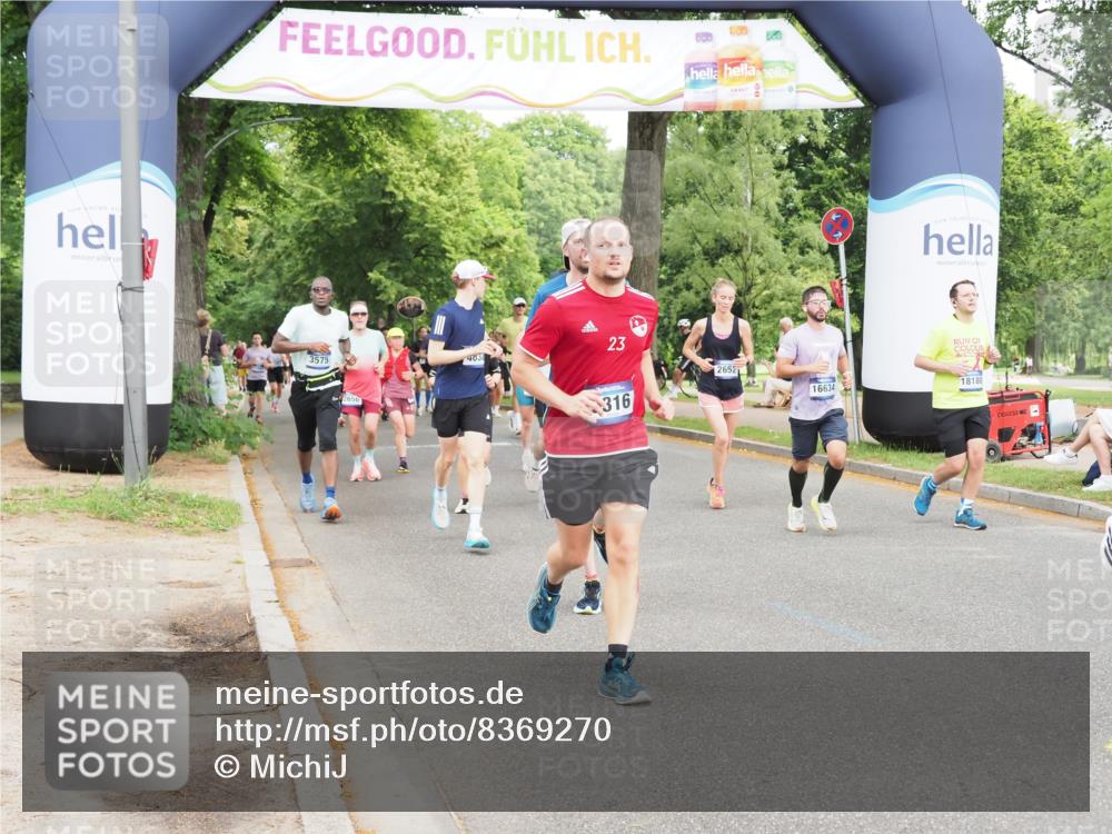 29.06.2025 - hella hamburg halbmarathon MichiJ http://msf.ph/oto/8369270 29.06.2025 10:44:24 Zwischen KM18-KM19 2652, 2656, 3575, 4632, 5134, 5391, 6892, 7159, 9316, 10788, 11645, 15110, 15220, 16418, 16531, 16634, 16909, 17405, 17848, 18180 meine-sportfotos.de