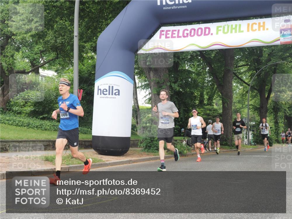 29.06.2025 - hella hamburg halbmarathon KatJ http://msf.ph/oto/8369452 29.06.2025 10:23:28 Zwischen KM18-KM19 3005, 5269 meine-sportfotos.de