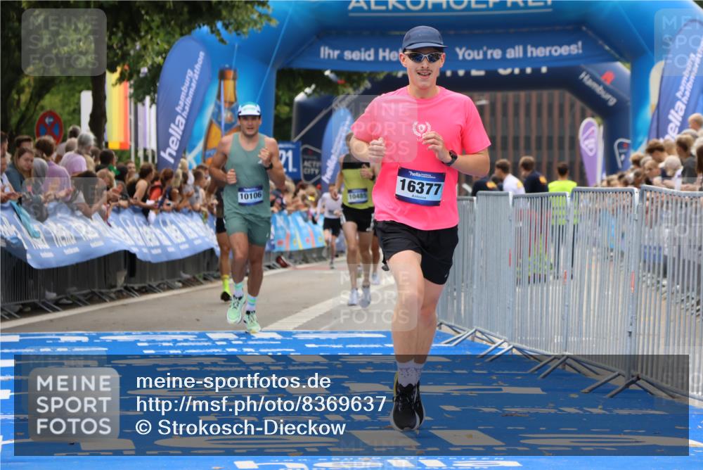 29.06.2025 - hella hamburg halbmarathon Strokosch-Dieckow http://msf.ph/oto/8369637 29.06.2025 10:27:53 Ziel 10106, 10485, 12189, 16377, 17488 meine-sportfotos.de