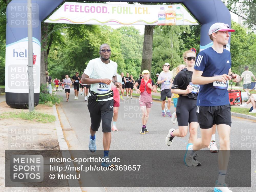 29.06.2025 - hella hamburg halbmarathon MichiJ http://msf.ph/oto/8369657 29.06.2025 10:44:26 Zwischen KM18-KM19 1387, 2652, 2656, 3575, 4632, 5391, 6892, 7159, 9316, 10788, 11645, 15220, 15664, 16418, 16634, 16909, 17405, 18180, 18325, 18531 meine-sportfotos.de