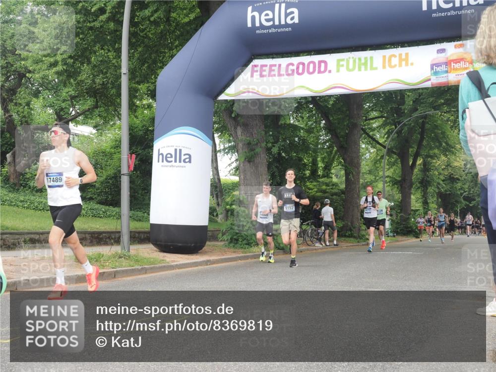 29.06.2025 - hella hamburg halbmarathon KatJ http://msf.ph/oto/8369819 29.06.2025 10:23:30 Zwischen KM18-KM19 3005, 5152, 5269 meine-sportfotos.de