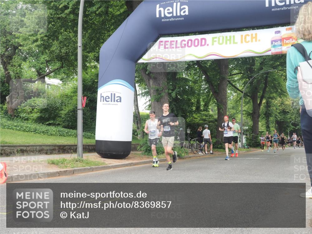29.06.2025 - hella hamburg halbmarathon KatJ http://msf.ph/oto/8369857 29.06.2025 10:23:30 Zwischen KM18-KM19 3005, 5152, 5269 meine-sportfotos.de