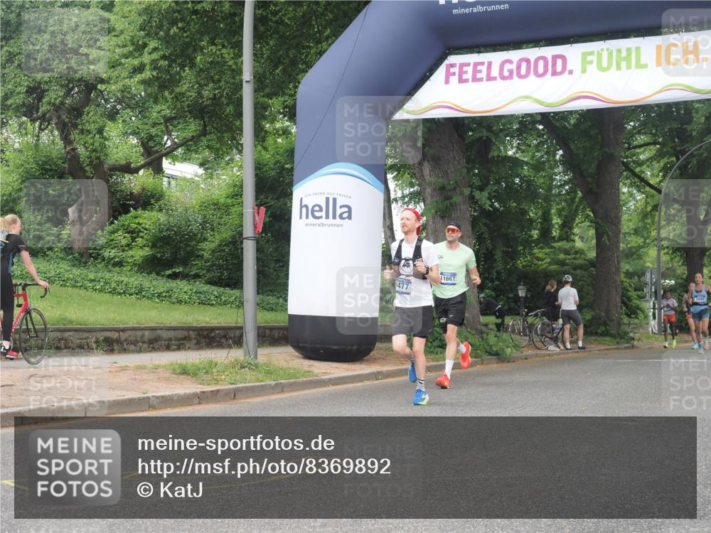 29.06.2025 - hella hamburg halbmarathon KatJ http://msf.ph/oto/8369892 29.06.2025 10:23:33 Zwischen KM18-KM19 3005, 4477, 5152 meine-sportfotos.de