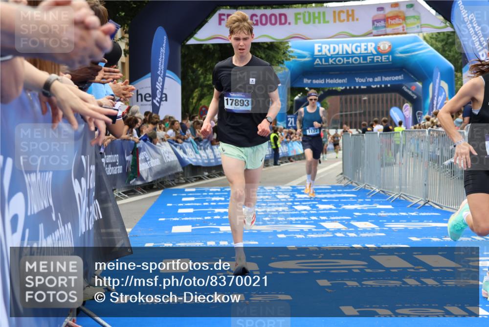29.06.2025 - hella hamburg halbmarathon Strokosch-Dieckow http://msf.ph/oto/8370021 29.06.2025 10:27:43 Ziel 1122, 5367, 8731, 10655, 17893, 18832 meine-sportfotos.de