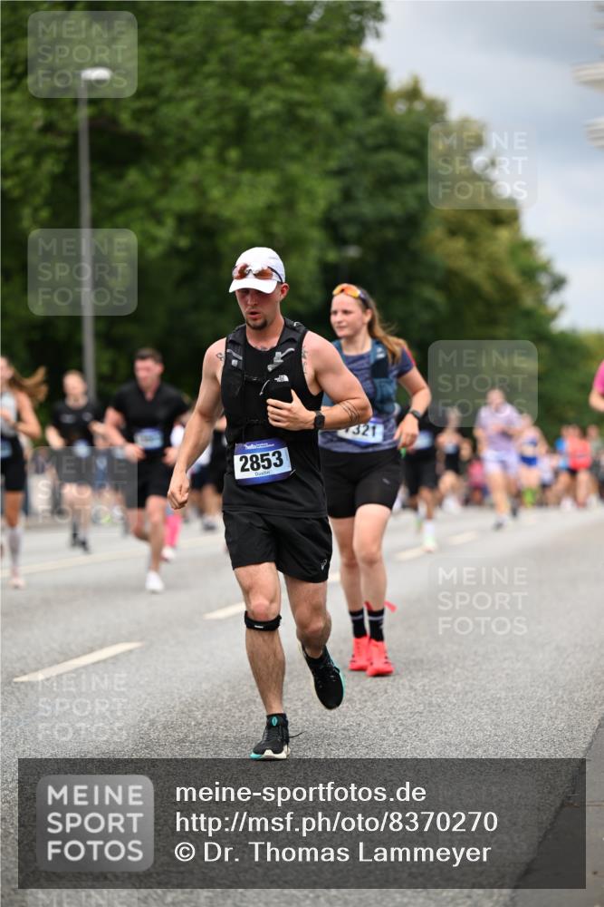 29.06.2025 - hella hamburg halbmarathon Dr. Thomas Lammeyer http://msf.ph/oto/8370270 29.06.2025 10:41:59 Kennedybrücke 1337, 1475, 1799, 1985, 2016, 2031, 2853, 3880, 4442, 4762, 5139, 5522, 5523, 6697, 6955, 7124, 7321, 7544, 7629, 8499, 8811, 8843, 8985, 9288, 9524, 9894, 10025, 10159, 10506, 10836 meine-sportfotos.de