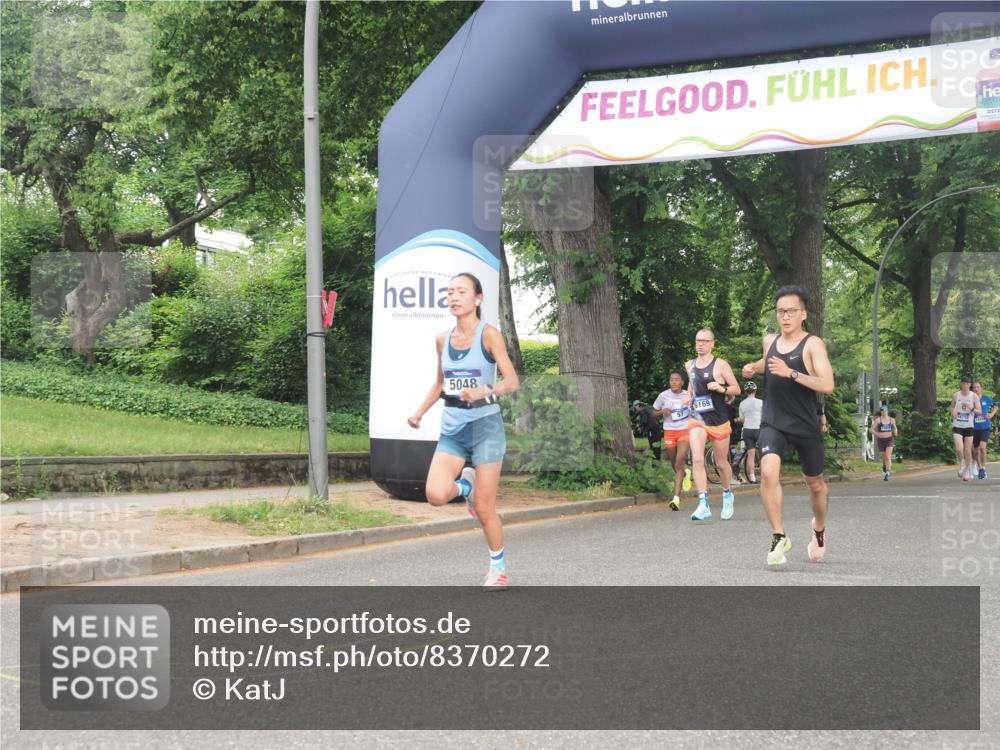 29.06.2025 - hella hamburg halbmarathon KatJ http://msf.ph/oto/8370272 29.06.2025 10:23:38 Zwischen KM18-KM19 57, 4477, 5048, 5152 meine-sportfotos.de