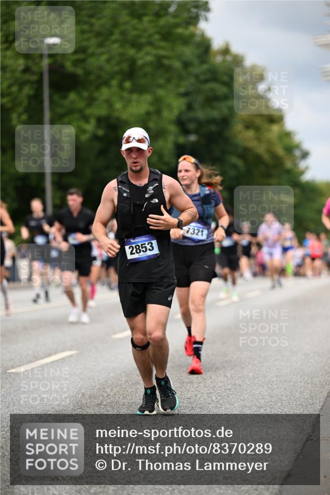 29.06.2025 - hella hamburg halbmarathon Dr. Thomas Lammeyer http://msf.ph/oto/8370289 29.06.2025 10:41:59 Kennedybrücke 1337, 1475, 1799, 1985, 2016, 2031, 2853, 3880, 4442, 4762, 5139, 5522, 5523, 6697, 6955, 7124, 7321, 7544, 7629, 8499, 8811, 8843, 8985, 9288, 9524, 9894, 10025, 10159, 10506, 10836 meine-sportfotos.de