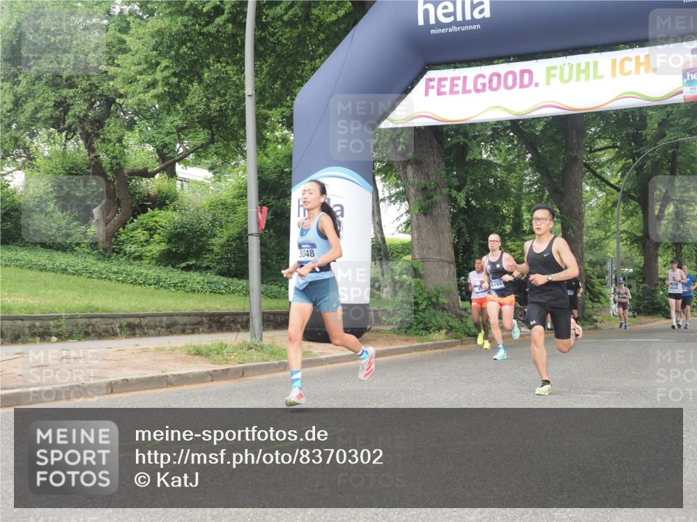 29.06.2025 - hella hamburg halbmarathon KatJ http://msf.ph/oto/8370302 29.06.2025 10:23:38 Zwischen KM18-KM19 57, 4477, 5048, 5152 meine-sportfotos.de