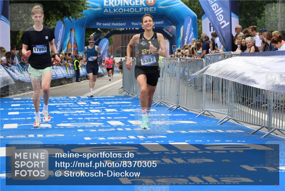 29.06.2025 - hella hamburg halbmarathon Strokosch-Dieckow http://msf.ph/oto/8370305 29.06.2025 10:27:41 Ziel 1122, 2203, 5367, 7651, 8731, 10655, 17354, 17893, 18832 meine-sportfotos.de
