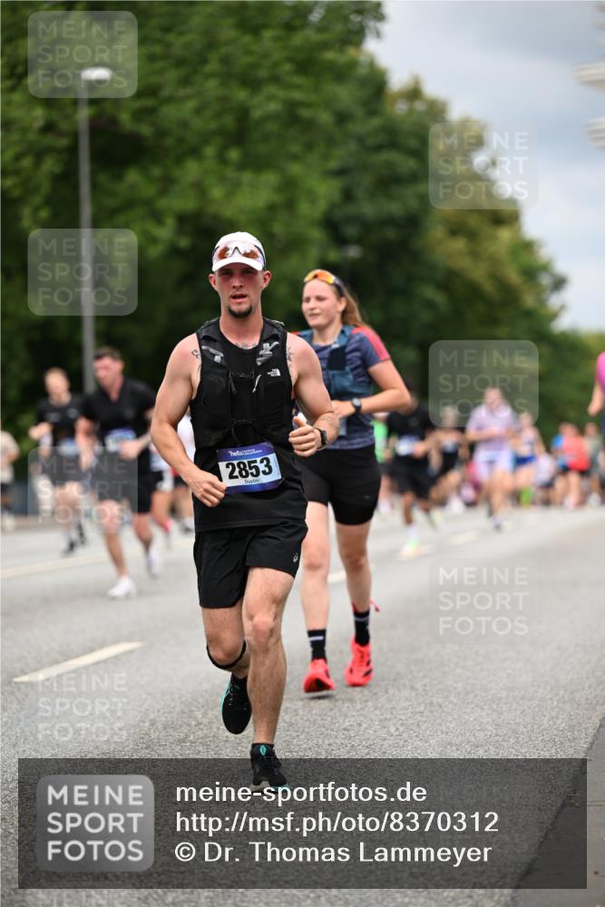 29.06.2025 - hella hamburg halbmarathon Dr. Thomas Lammeyer http://msf.ph/oto/8370312 29.06.2025 10:42:00 Kennedybrücke 1337, 1475, 1799, 1985, 2016, 2031, 2853, 3286, 3880, 4442, 4762, 5139, 5522, 5523, 6697, 6955, 7124, 7321, 7544, 7629, 8499, 8811, 8843, 8985, 9288, 9524, 9894, 10025, 10159, 10506, 10836, 11087 meine-sportfotos.de