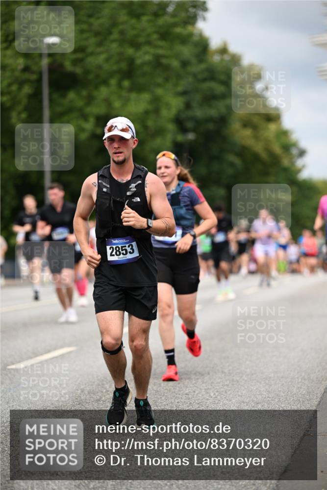 29.06.2025 - hella hamburg halbmarathon Dr. Thomas Lammeyer http://msf.ph/oto/8370320 29.06.2025 10:42:00 Kennedybrücke 1337, 1475, 1799, 1985, 2016, 2031, 2853, 3286, 3880, 4442, 4762, 5139, 5522, 5523, 6697, 6955, 7124, 7321, 7544, 7629, 8499, 8811, 8843, 8985, 9288, 9524, 9894, 10025, 10159, 10506, 10836, 11087 meine-sportfotos.de