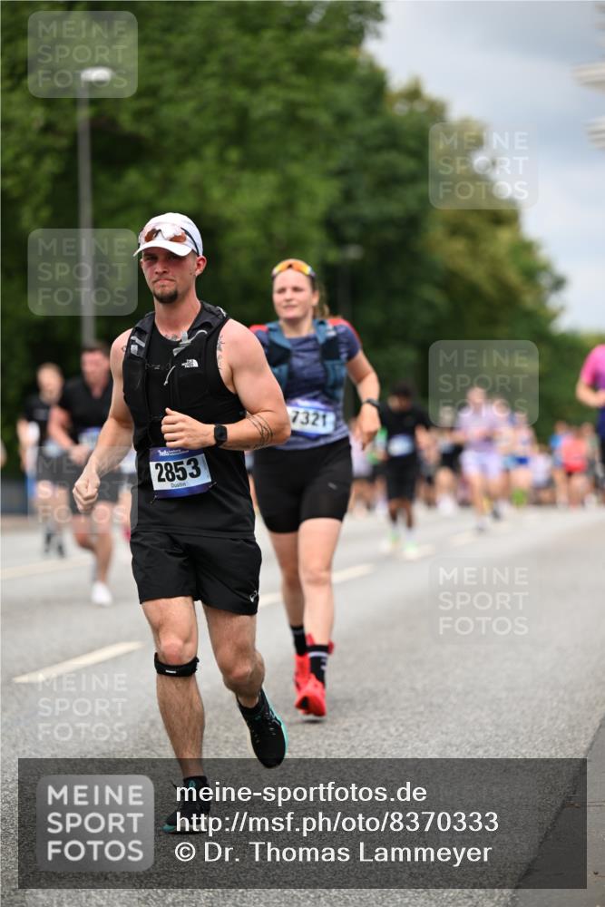 29.06.2025 - hella hamburg halbmarathon Dr. Thomas Lammeyer http://msf.ph/oto/8370333 29.06.2025 10:42:00 Kennedybrücke 1337, 1475, 1799, 1985, 2016, 2031, 2853, 3286, 3880, 4442, 4762, 5139, 5522, 5523, 6697, 6955, 7124, 7321, 7544, 7629, 8499, 8811, 8843, 8985, 9288, 9524, 9894, 10025, 10159, 10506, 10836, 11087 meine-sportfotos.de